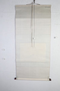 (4)