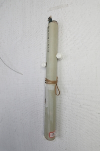 (5)