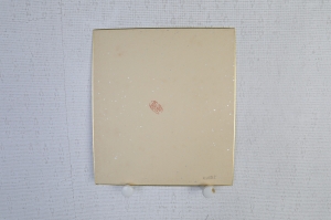 (4)