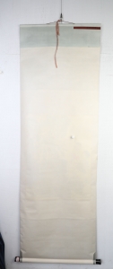 (4)