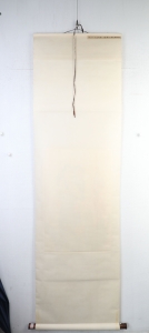 (4)